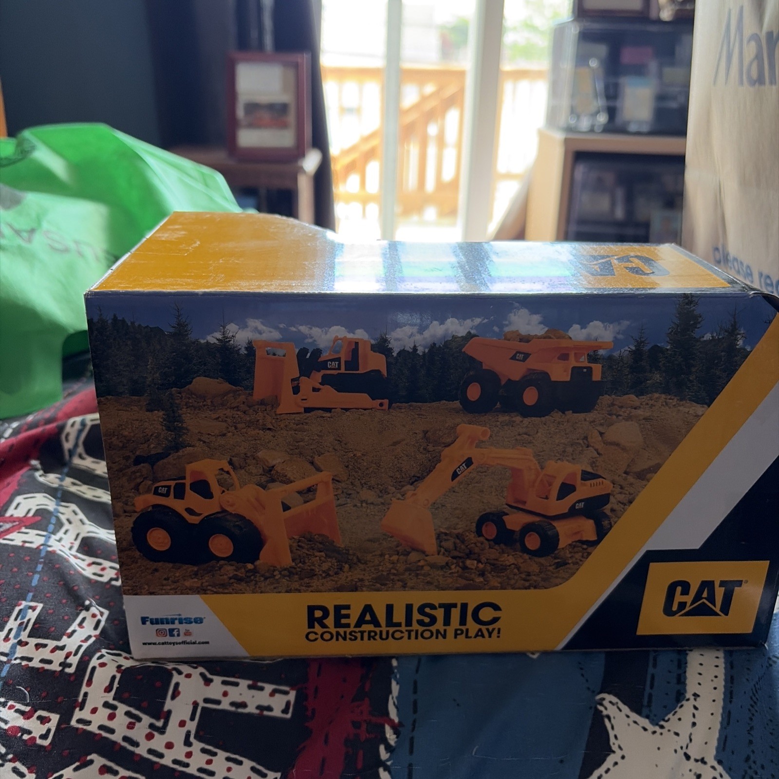 CatToysOfficial, CAT Construction Fleet 10″ Wheel Loader Toy, Ages 3 & Up NIB
