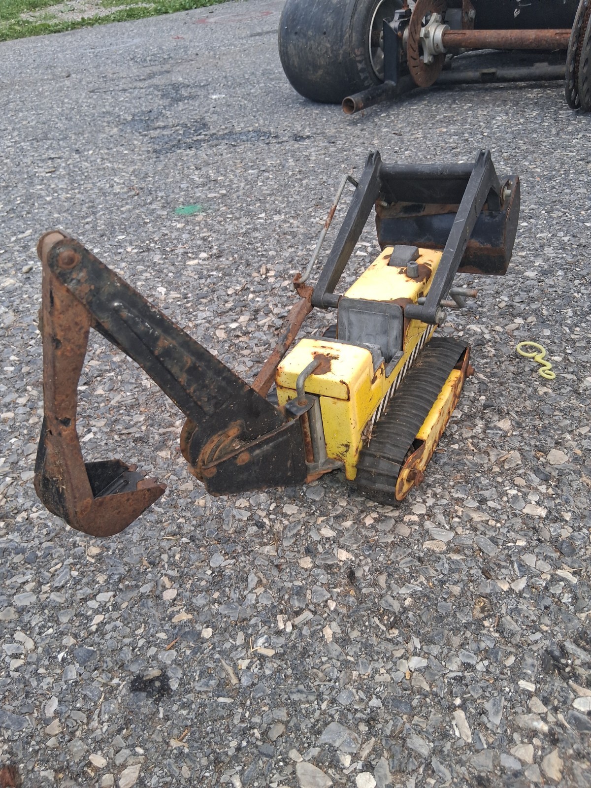 Vintage Tonka Track Loader