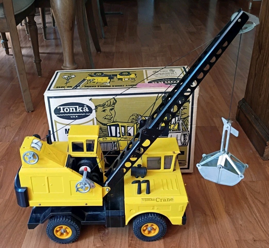 Mighty Tonka Mobile Crane No. 3940 with Original Box
