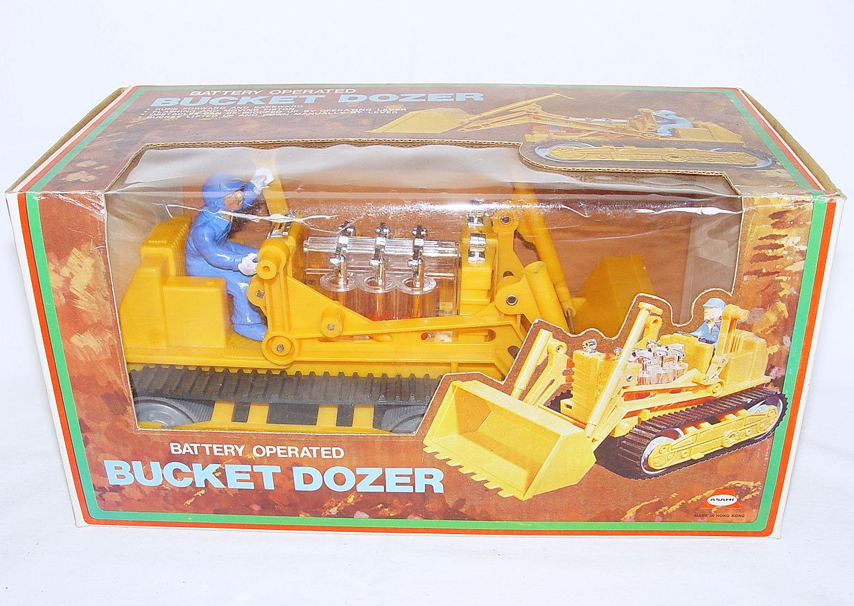 Asahi Japan CATERPILLAR BUCKET BULLDOZER Model 27cm Battery Operated MIB`78 RARE