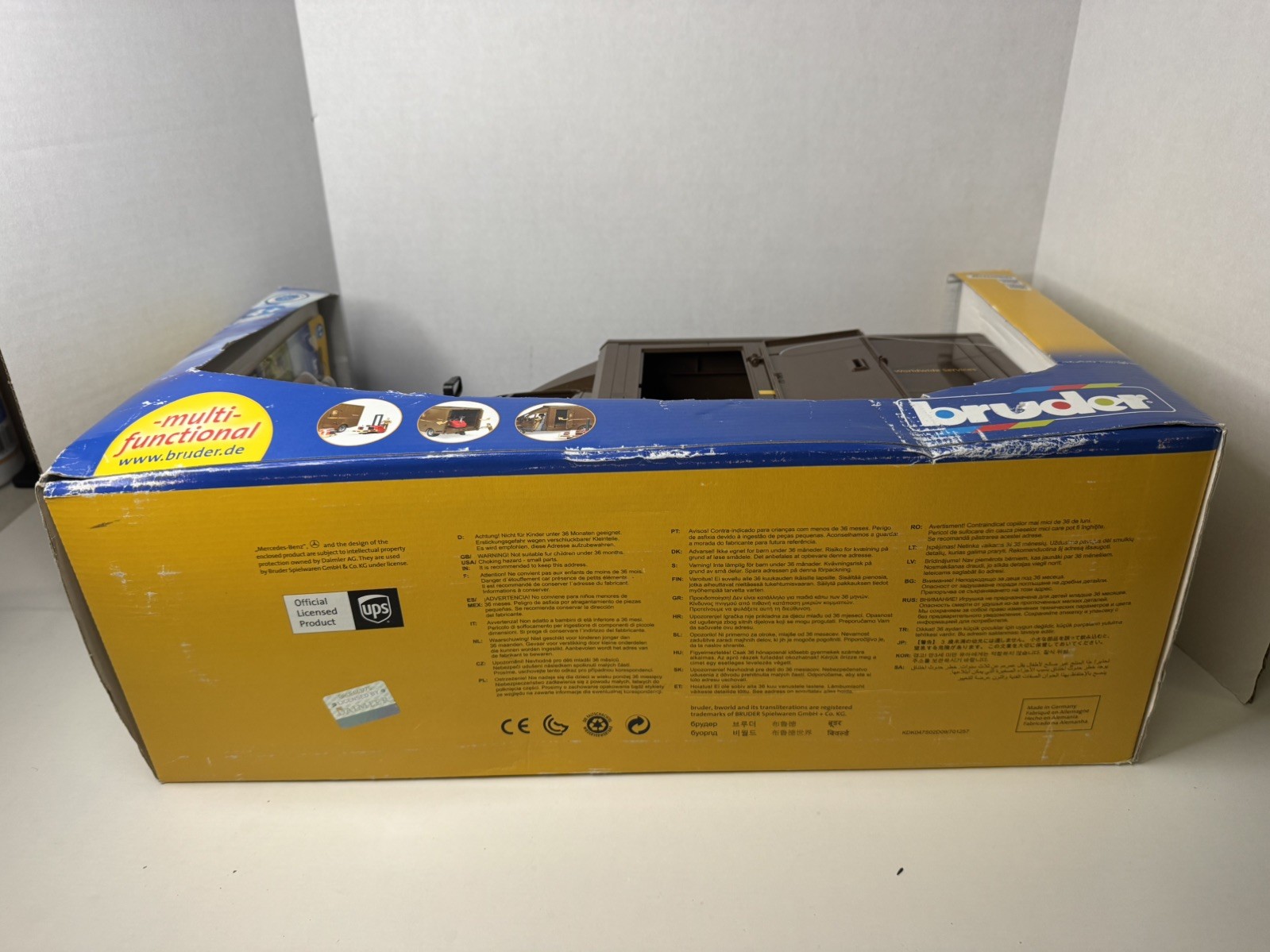 Bruder Mercedes Benz Sprinter UPS Truck – 1/16 w/ Pallet Jack & Driver Age 4+