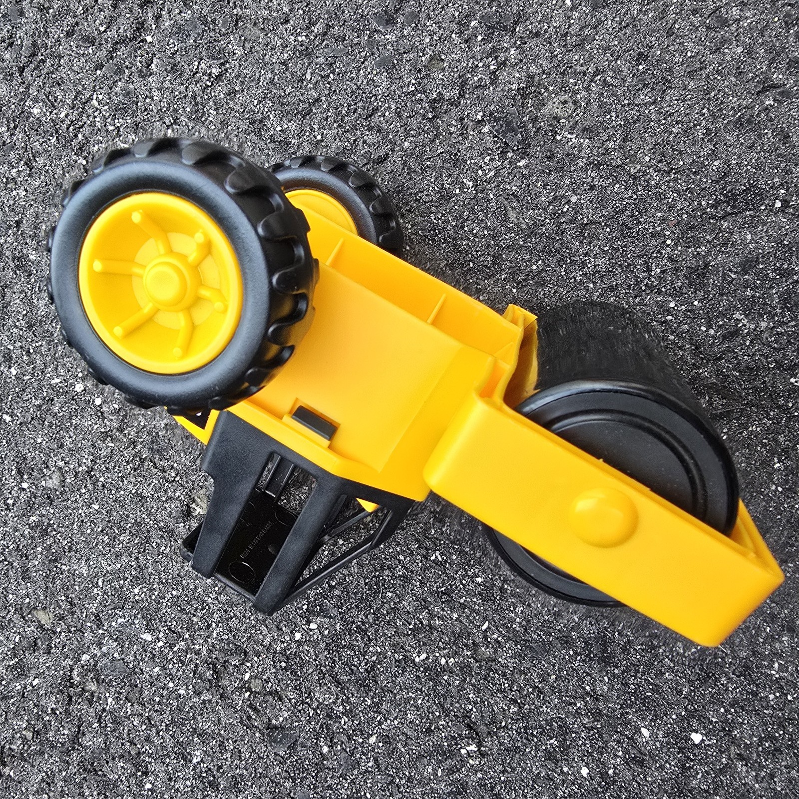 CAT Caterpillar Steam Roller Paver Tractor Toy 6″ Plastic Construction Vehicle