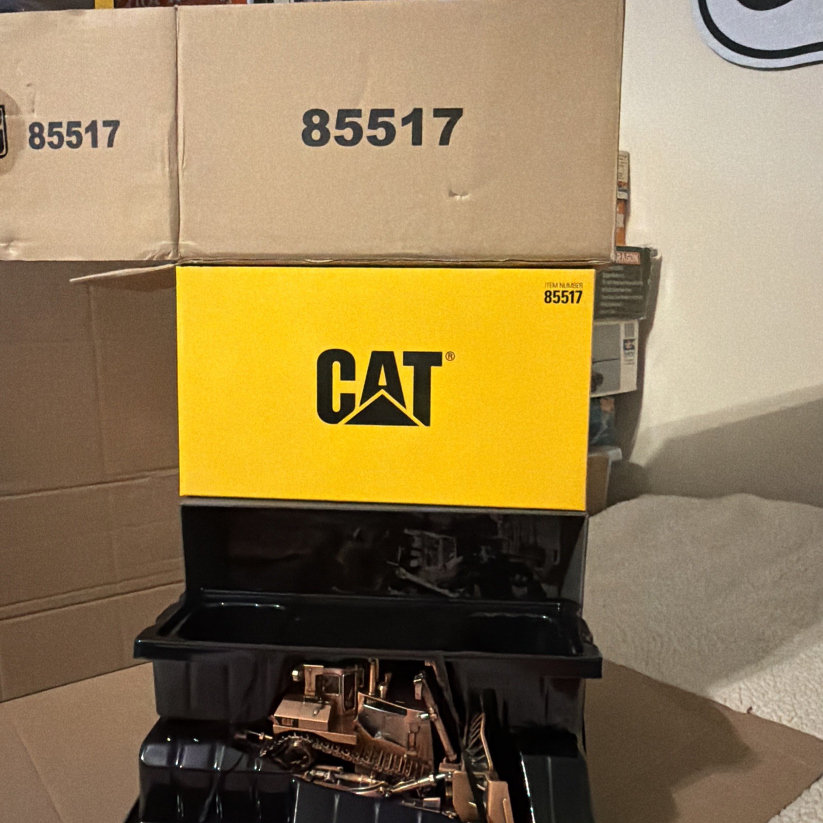 DIECAST MASTERS 1:50 CAT CATERPILLAR D11T TRACK TYPE TRACTOR DOZER COPPER 85517