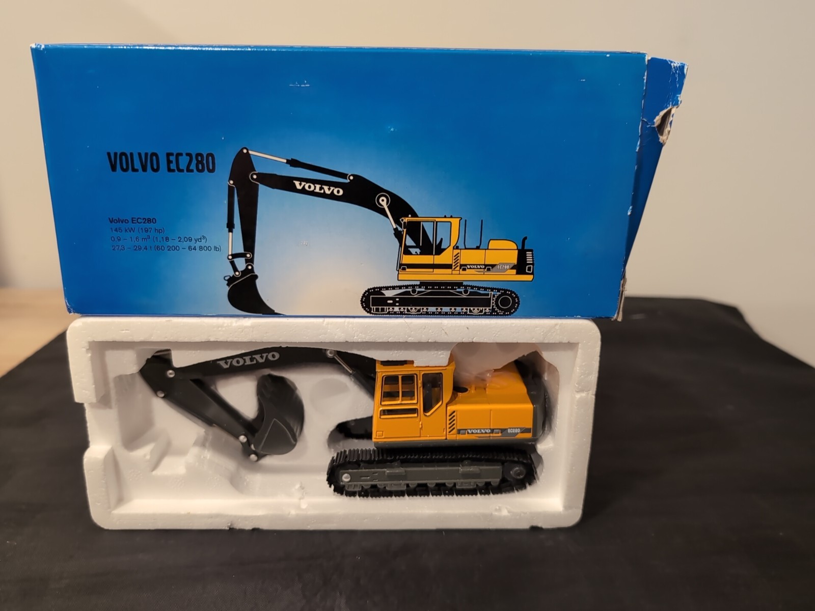 Volvo EC280 Excavator Scoop 1/50 Scale Diecast Model