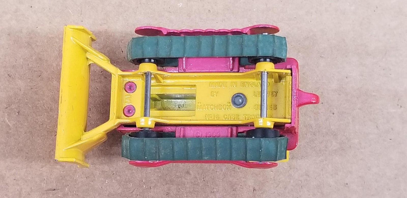 1968 Matchbox Lesney No. 16 Case Tractor Super Nice Original Tracks Shelf A1