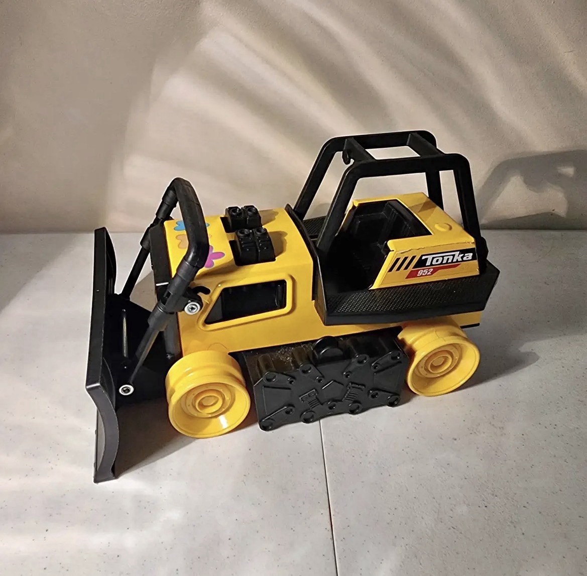 TONKA STEEL CLASSIC BULLDOZER YELLOWBLACK METAL TOY CONSTRUCTION