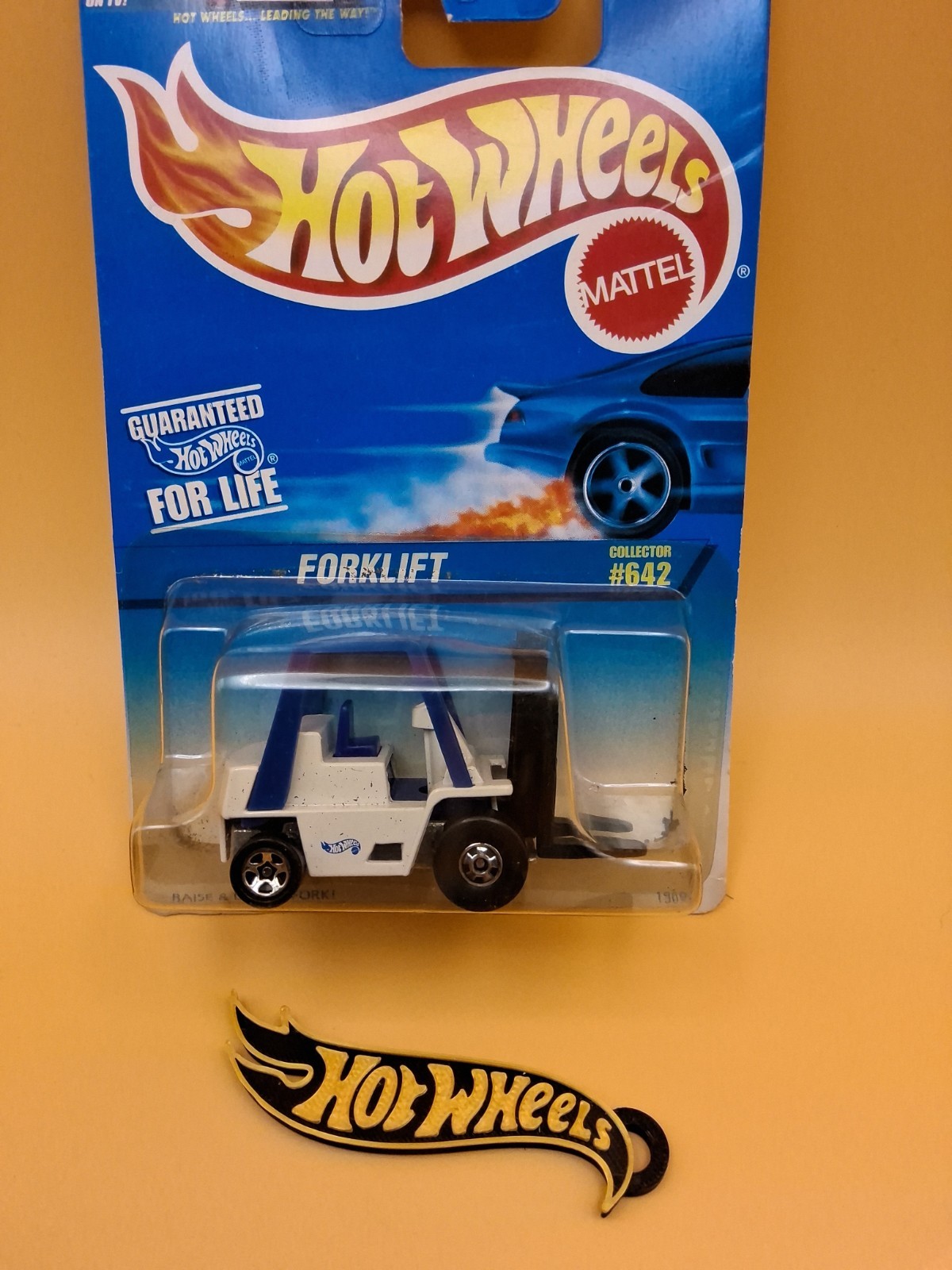 Hot Wheels Forklift White Blue Black 1997 #642 🔥38