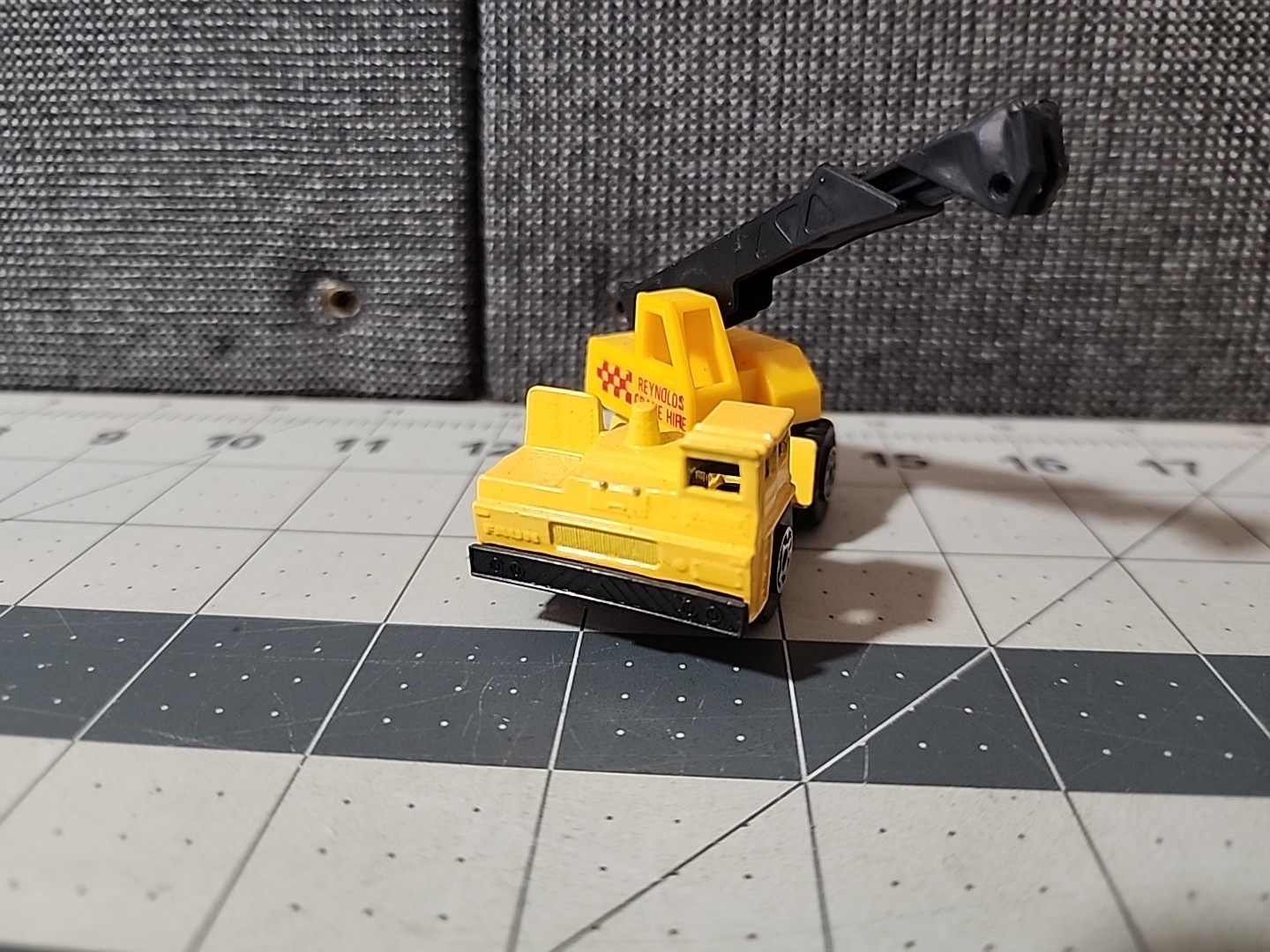 Matchbox (1984-1991) Mobile Crane w/Boom, No hook 1:90 MB140 Reynolds