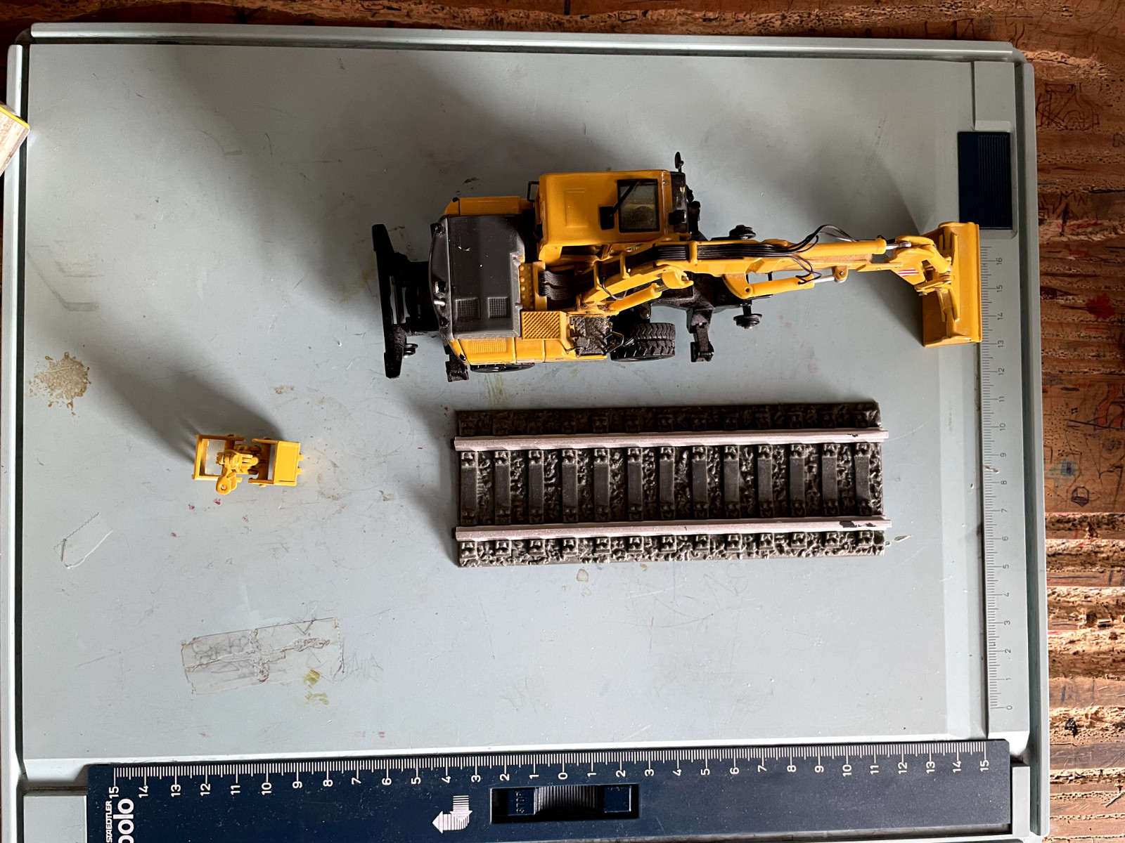LIEBHERR A 900 C ZW Litronic Railroad Wheeled Excavator, NZG #803-04, 1/50 1:50
