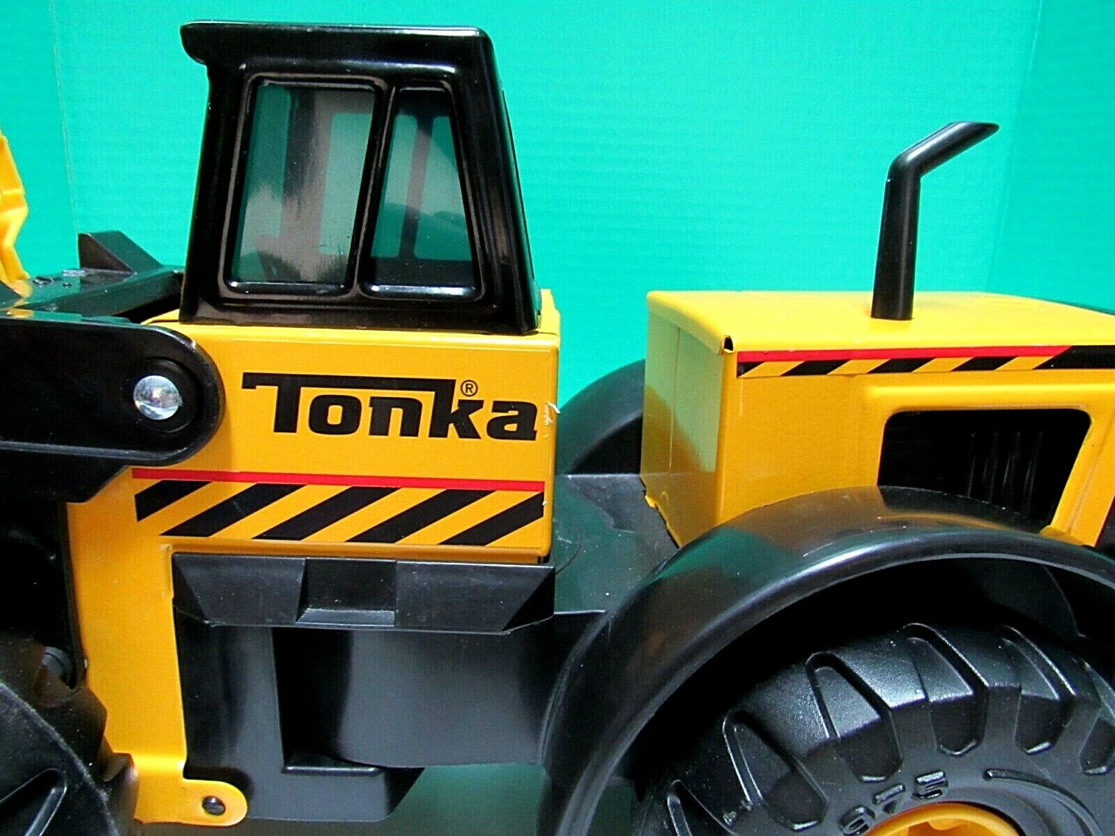 2012 HASBRO TONKA DIECAST FRONT END LOADER M-7457-1 TRACTOR 838 ~ SUPER CLEAN