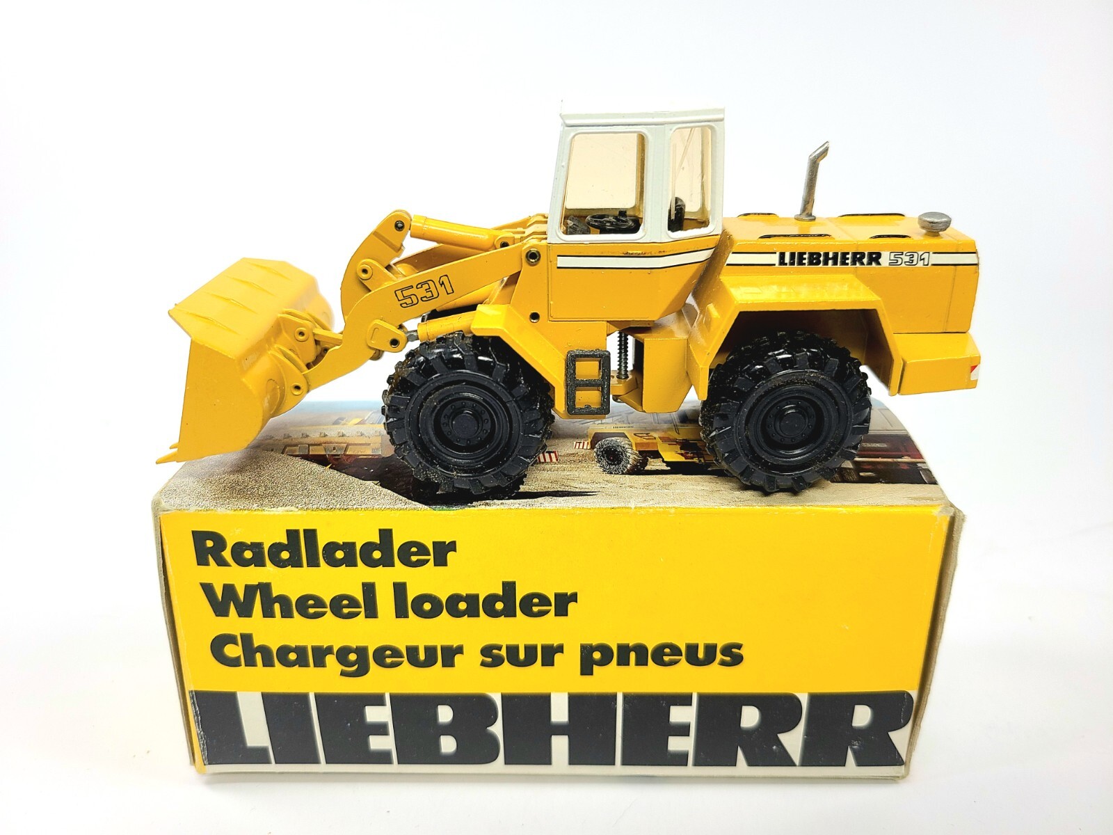 Liebherr L531 Wheel Loader – Conrad 1:50 Scale Diecast Model #2887