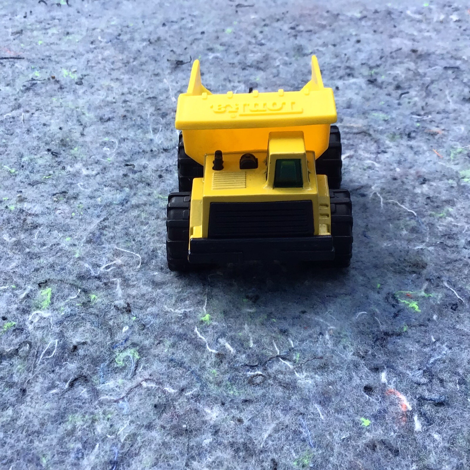 Vintage 1992 Tonka Dump Truck Diecast and Plastic 3″