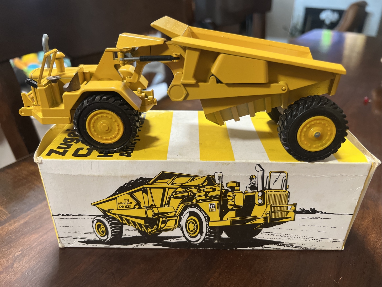 CAT 621 Athey PR 621 Die Cast Toy