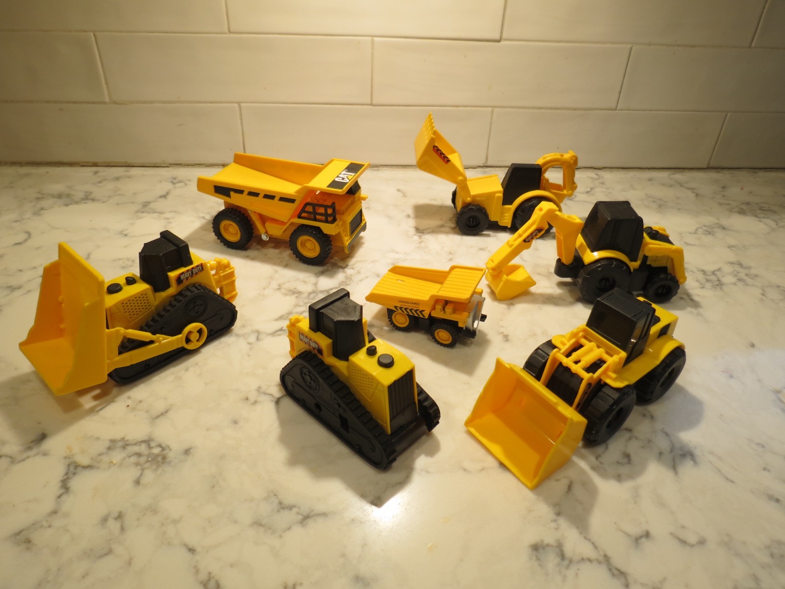 Cat toy Construction vehicles dump truck payloader front loader bulldozer