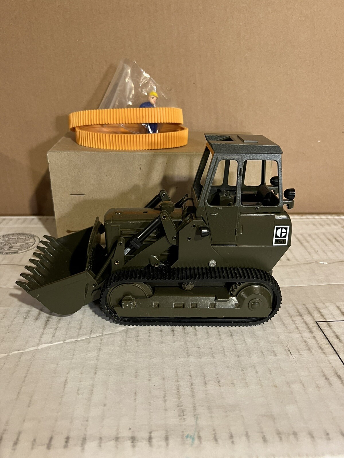 RARE NZG Caterpillar 941 Track-Type Loader Military Green W/ Orange Tracks