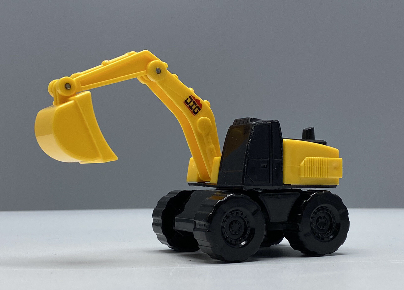 TRACTOR SHOVEL “DIG” CONSTRUCTION YELLOW AND BLACK Loose