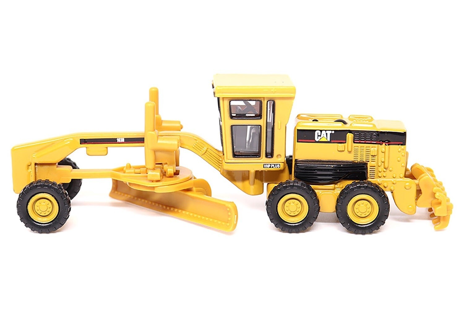 Cararama 185 Volvo FH-12 Tractor w/Lowboy & CAT 163H Road Grader 1/87 Die-cast