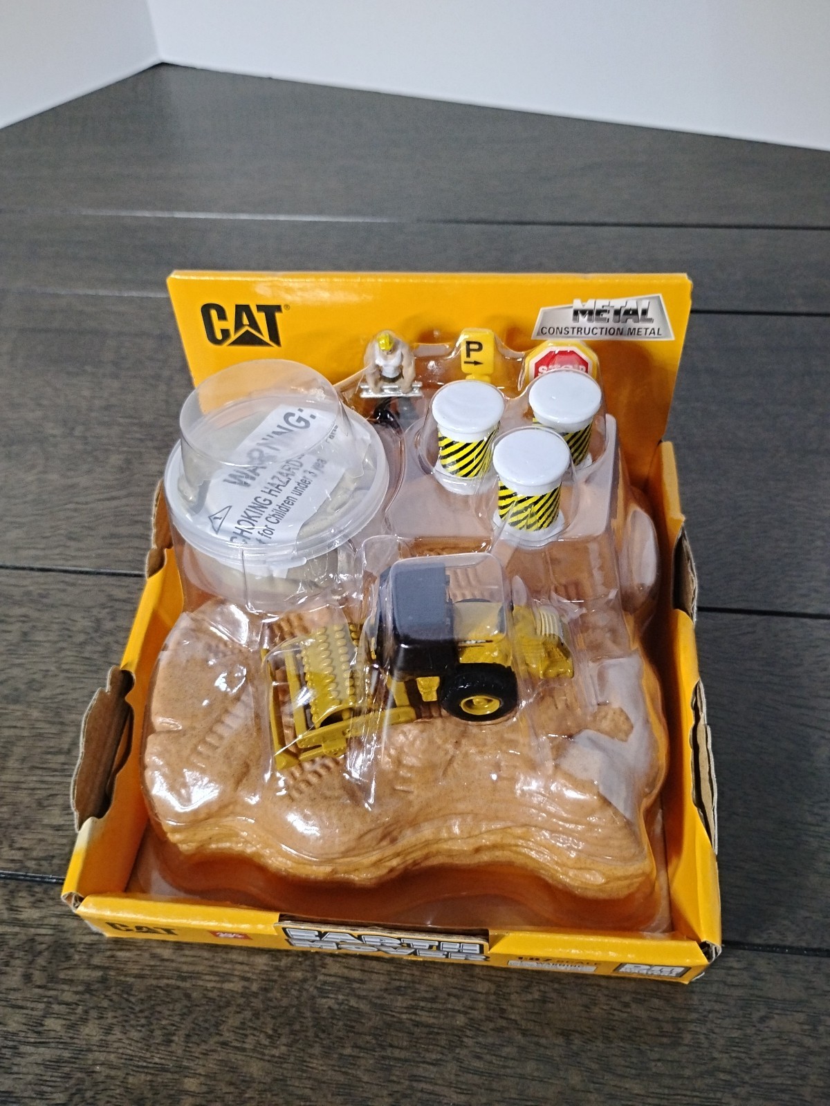 CATERPILLAR 1:87 CAT CP56 Padfoot Drum Vibratory Roller DIECAST MASTERS 84490A
