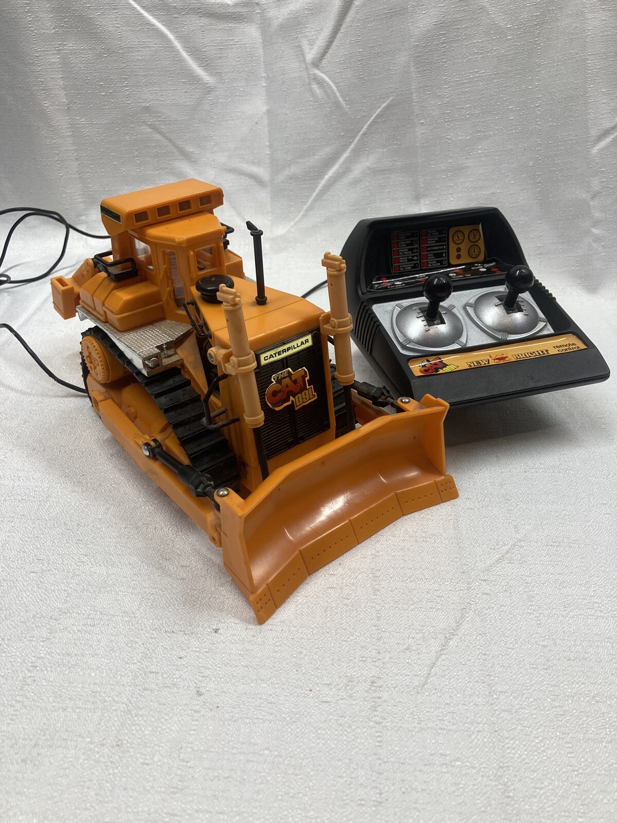 New Bright Caterpillar Bulldozer D9L Wired Remote VTG 1988 Construction