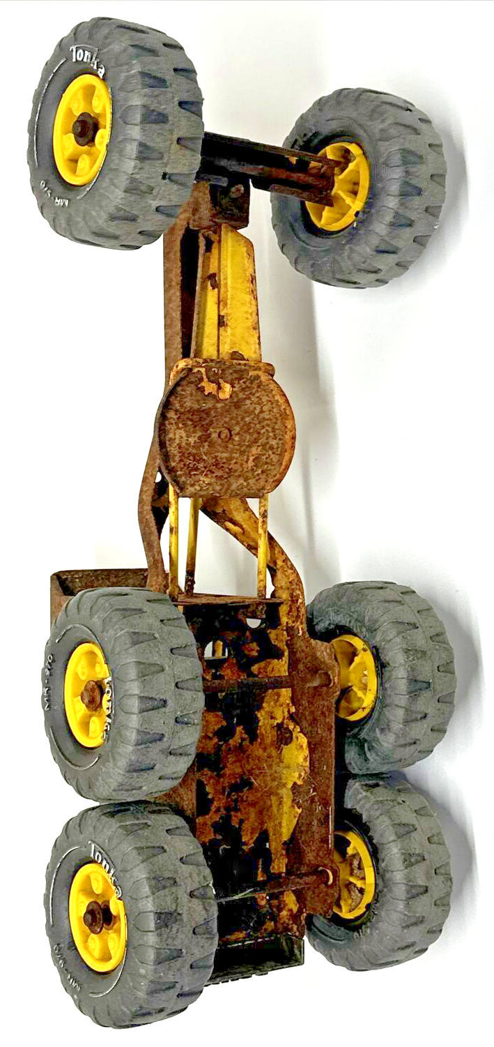Vintage Tonka Road Grader 1960s? 70’s? Toy Pressed Metal Yellow Approx. 17” Long