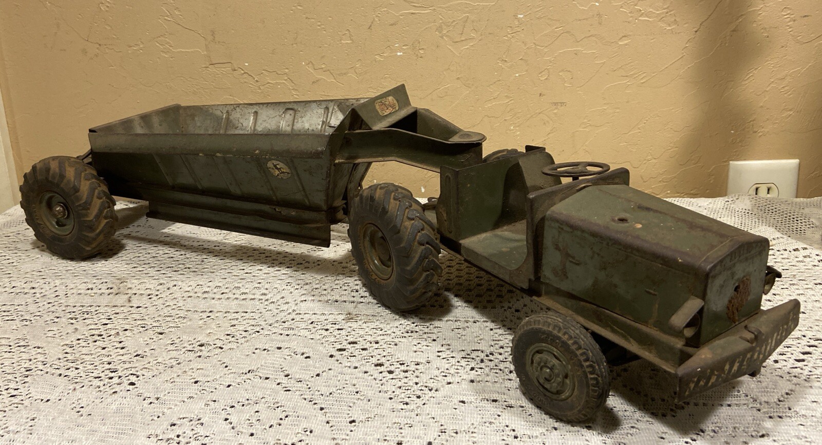 Vintage Doepke Model Toys Pressed Steel Euclid “The Pioneer” Earth Mover