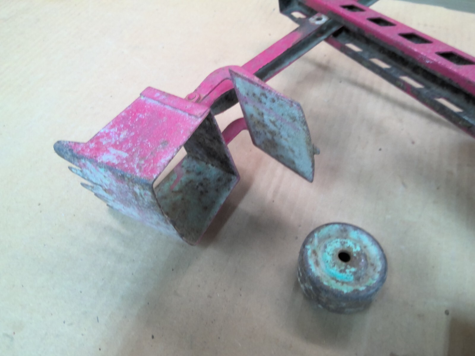 Vintage Red Keystone Ride ‘Em Pressed Steel Steam Shovel Toy 1930s