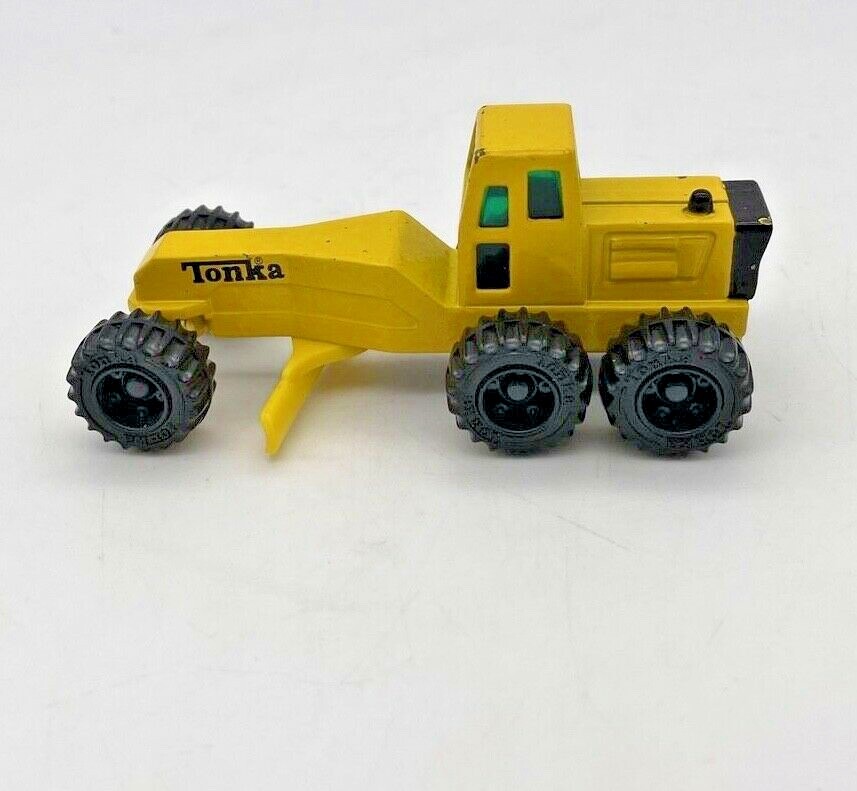 Tonka Toy 1994 Excavator construction equipment, metal with plastic scraper