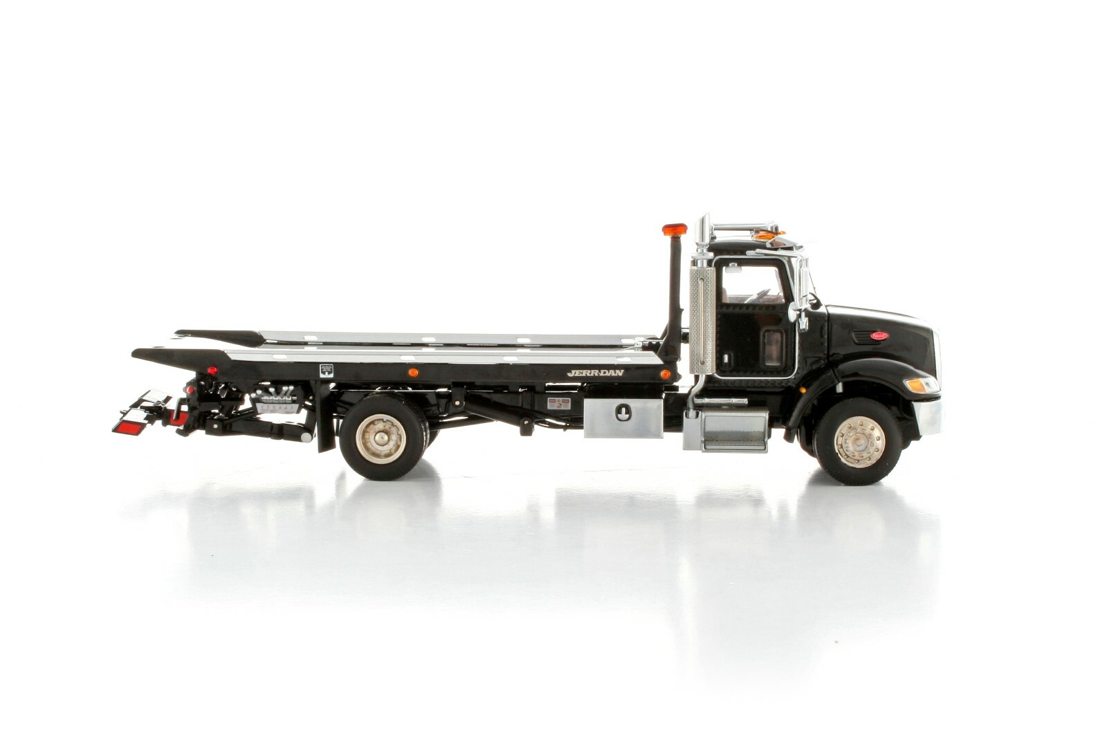 Peterbilt Jerr-Dan Rollback Truck – “BLACK” – 1/50 – TWH #080-01100