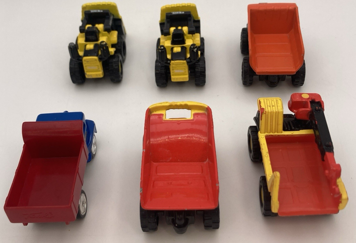 Lot Of 6 Maisto Tonka Die Cast And Plastic Construction Dump Trucks Bulldozers