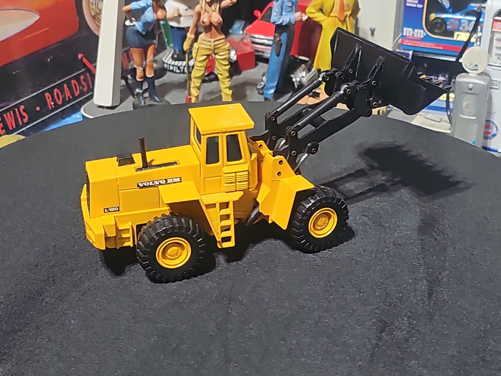 VINTAGE RARE Joal 1:50 Scale Volvo BM L70 Front End Loader VERY NICE