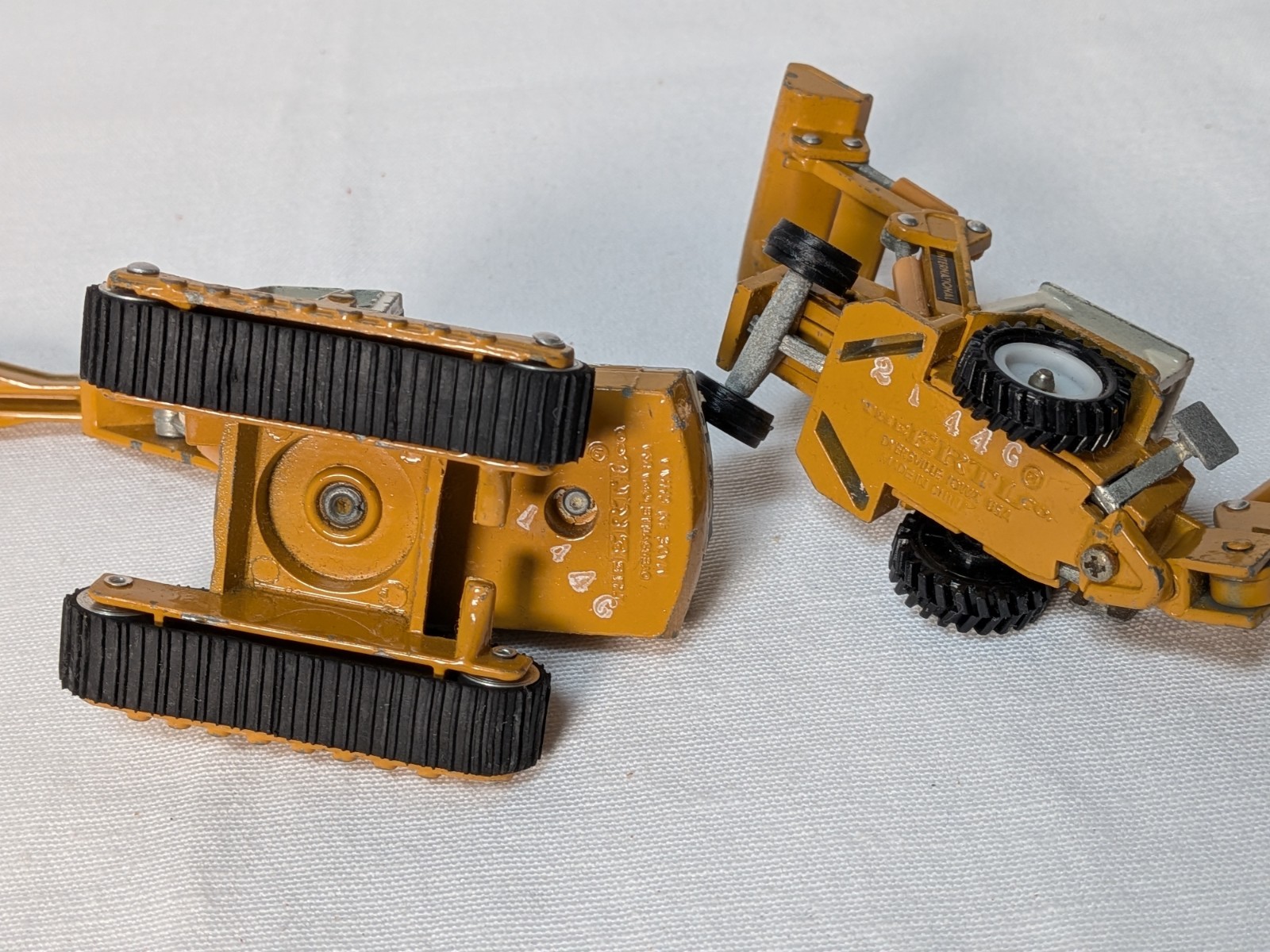 Vintage Ertl 1/64 Scale Mighty Movers Construction Set