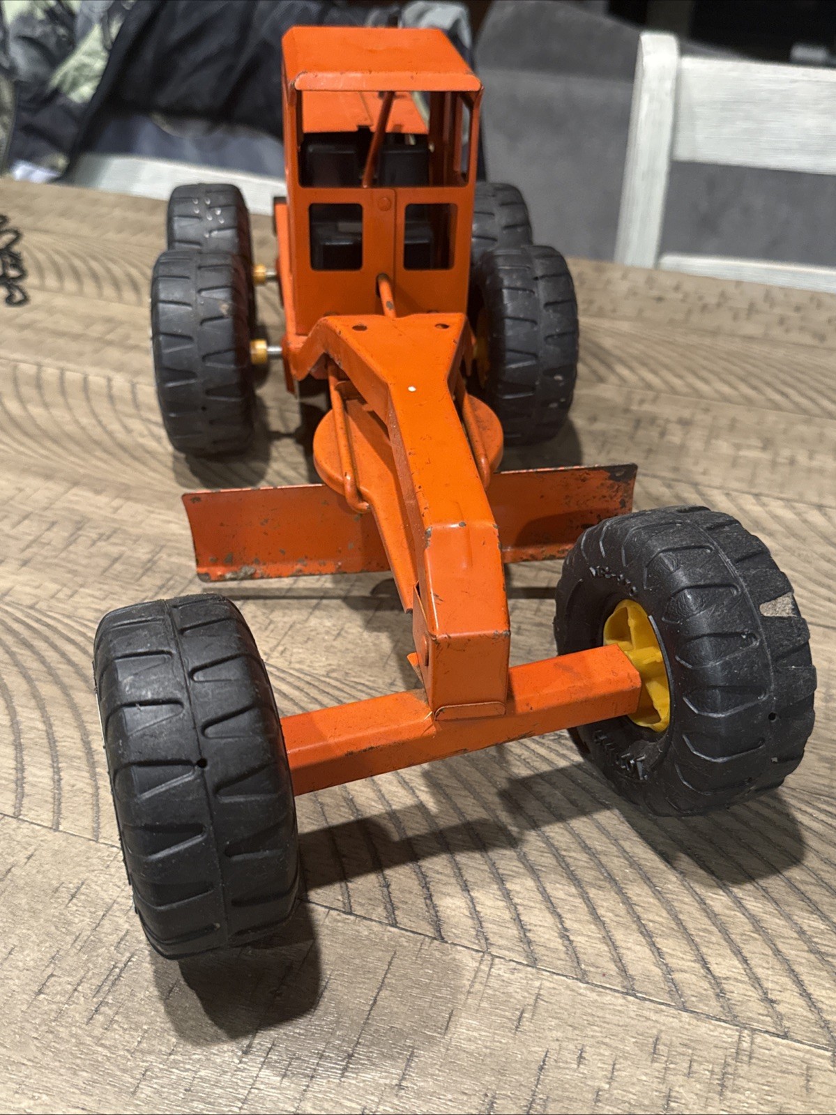 VINTAGE 1970’s TONKA METAL ROAD GRADER TOY ORANGE 17” MR-970 TIRES