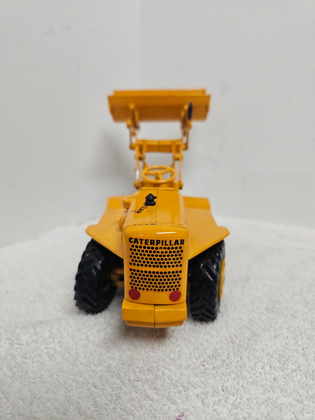 Vintage 1960s ERTL Caterpillar 944 Traxcavator 1:24 Diecast Loader w/ Box EUC