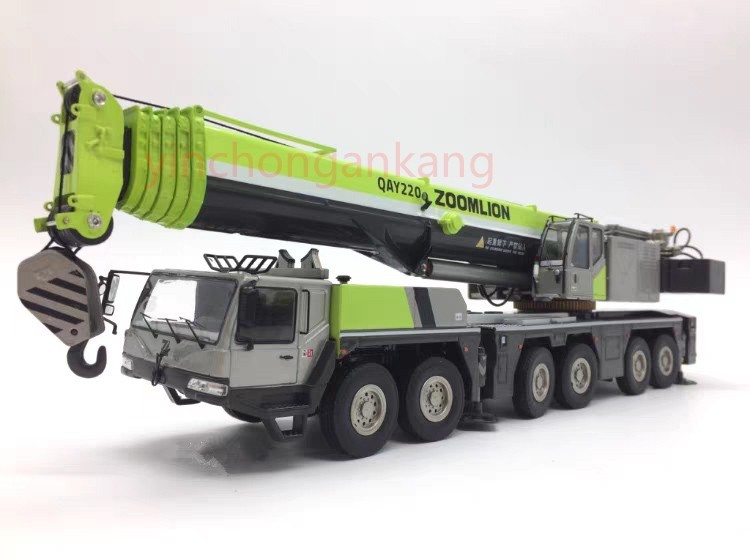 Zoomlion QAY220 ton Milan World Expo crane Green DieCast Model 1/50