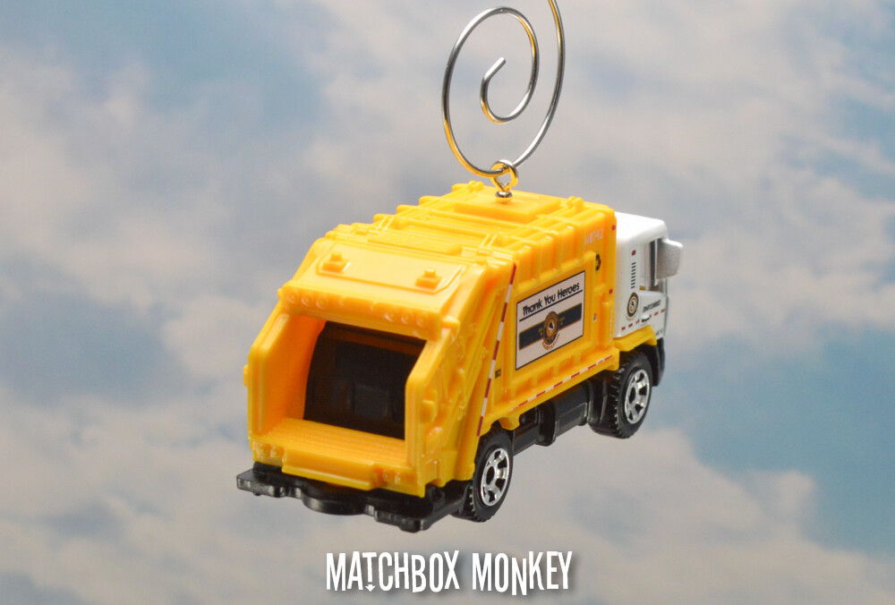 Thank you Heroes 2020 Garbage Trash Refuse Truck Custom Christmas Ornament Waste