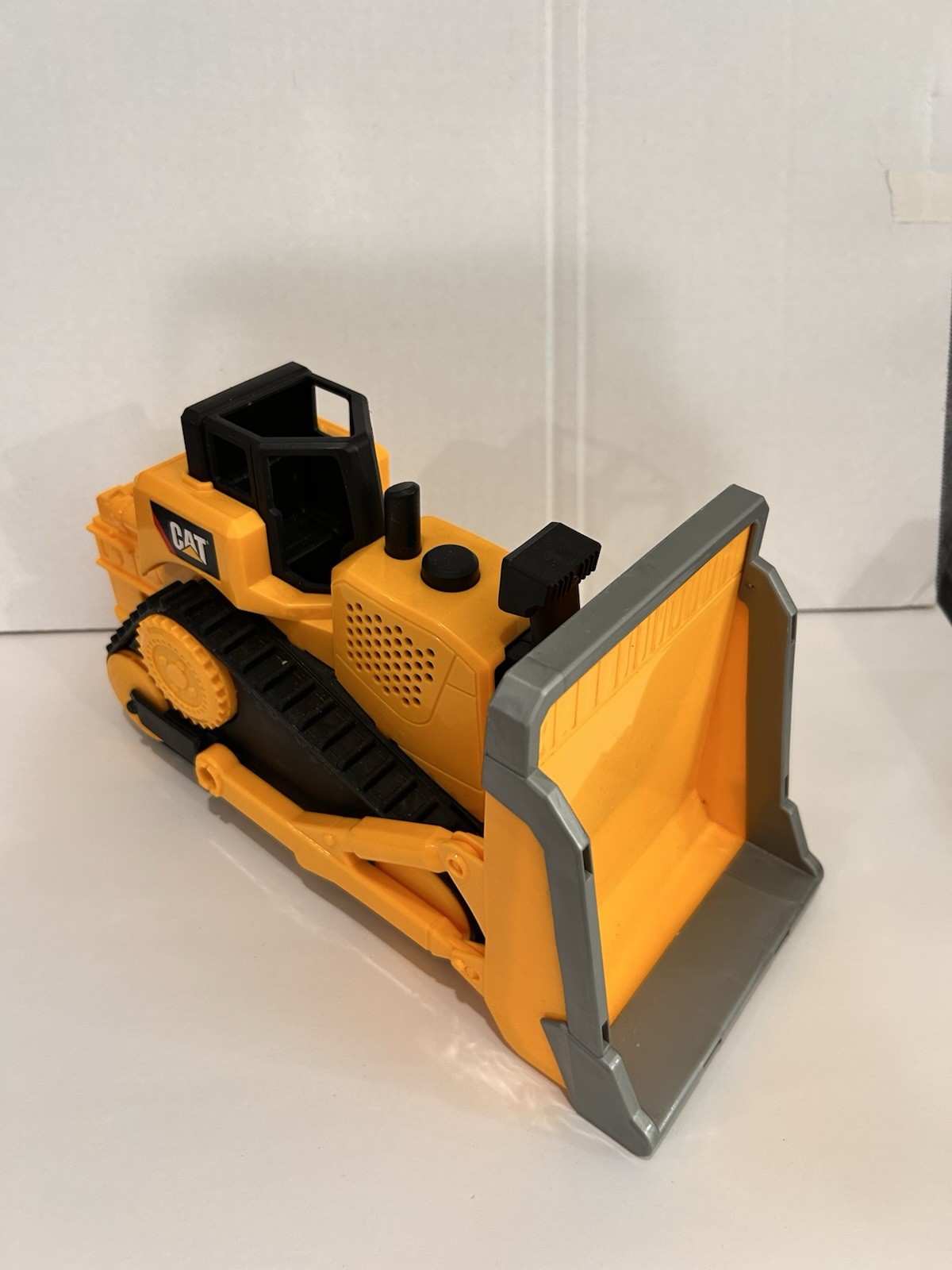 CAT Caterpillar Toy Bulldozer Working Blade Construction Vehicle