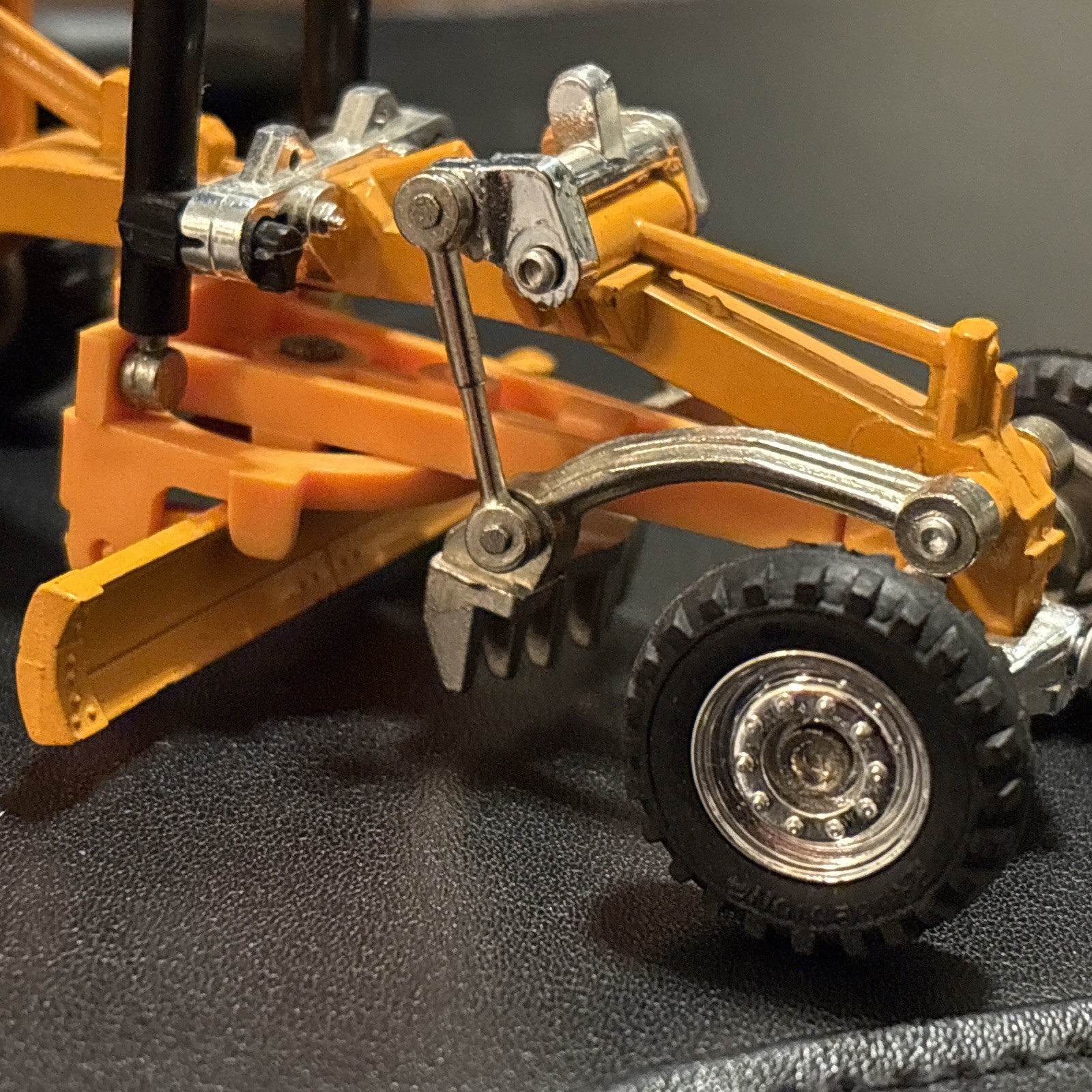 1978 Shinsei Mini Power 1/68 Mitsubishi Hydraulic Motor Grader No. 26