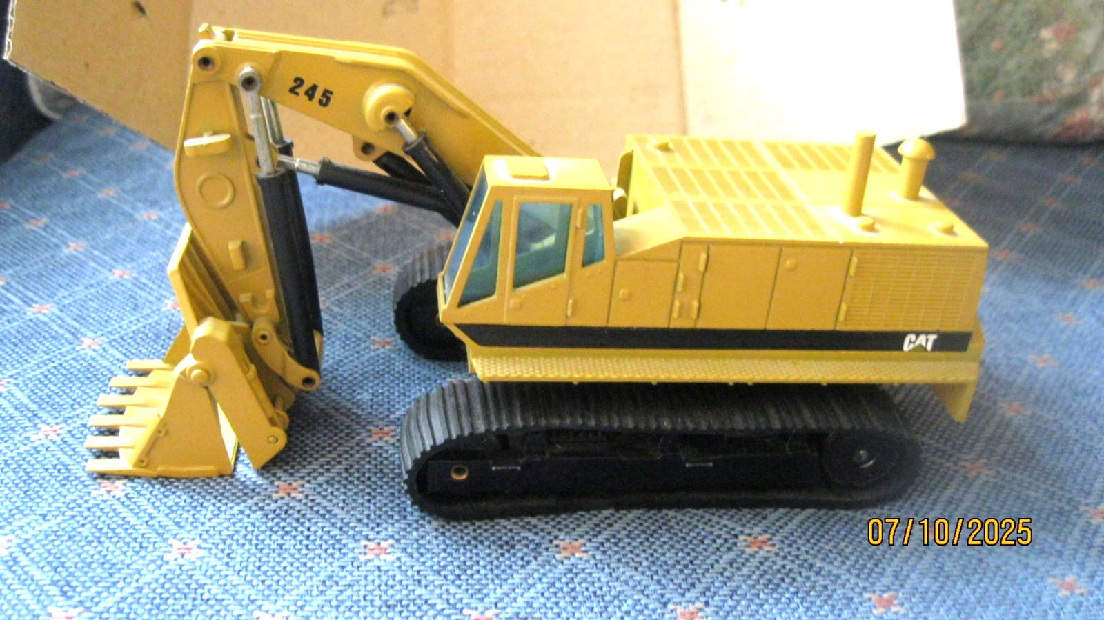 RARE 1992 HYDRAULIKBAGGER CAT245 NZG 1:50 EXCAVATOR W. GERMANY W./BOX No 322