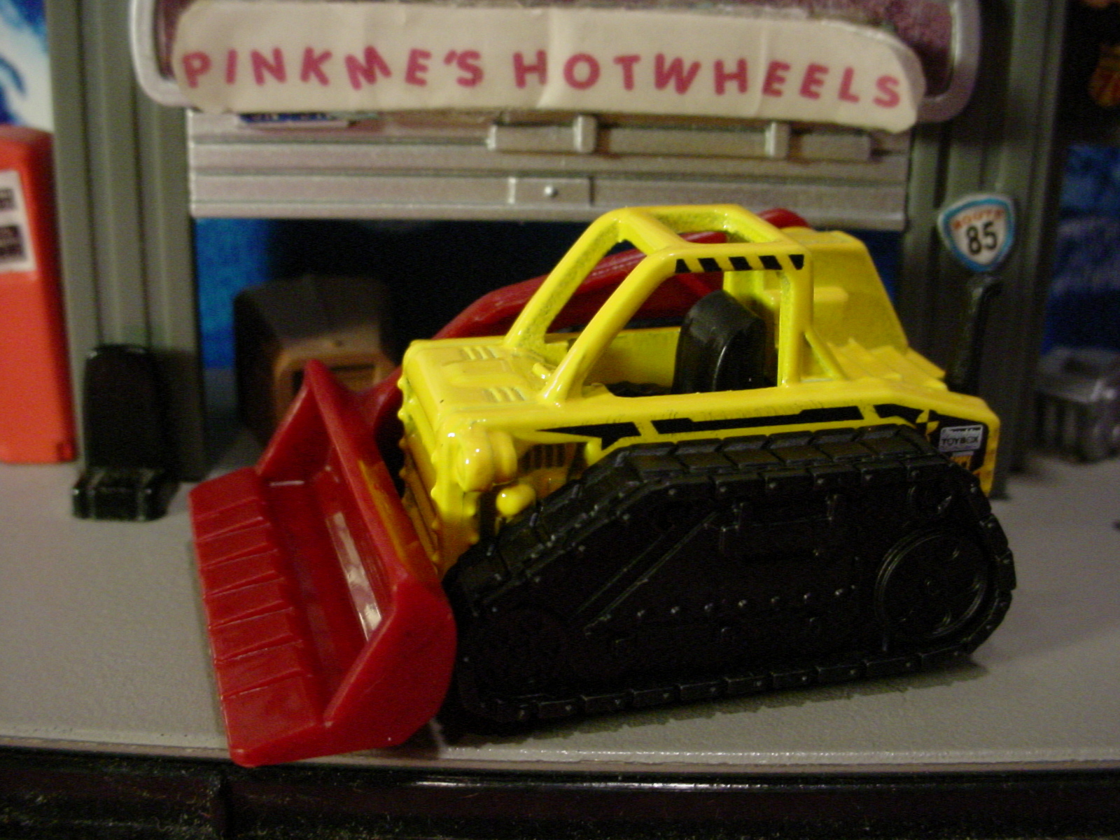 2016 CONSTRUCTION ZONE Design MINI DOZER☆Yellow/red;TOY BOX☆LOOSE☆Matchbox