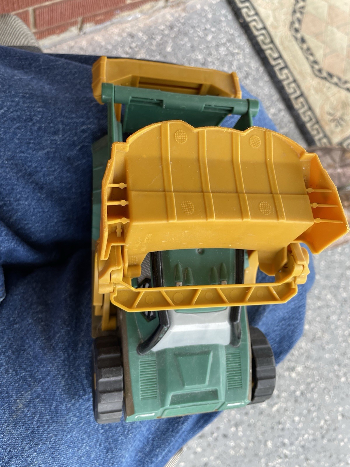 Matchbox DML 55 Plastic Dump Truck Toy Green Yellow 2015 Construction Vehicle