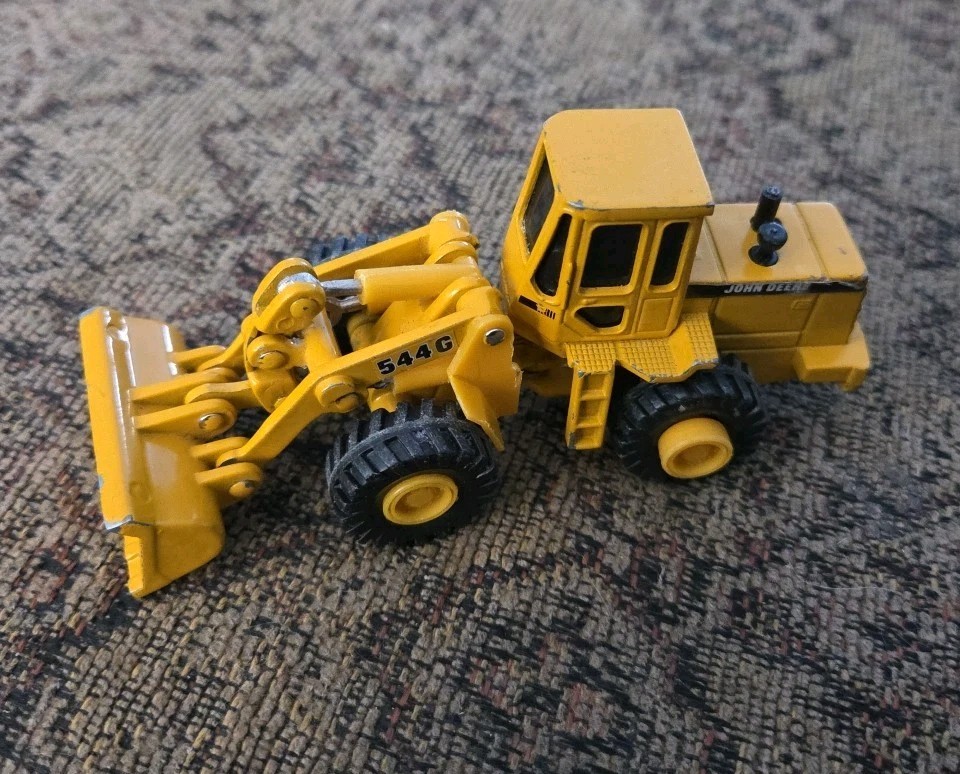 ERTL John Deere 544G Wheel Loader 1/64 Die Cast-Used