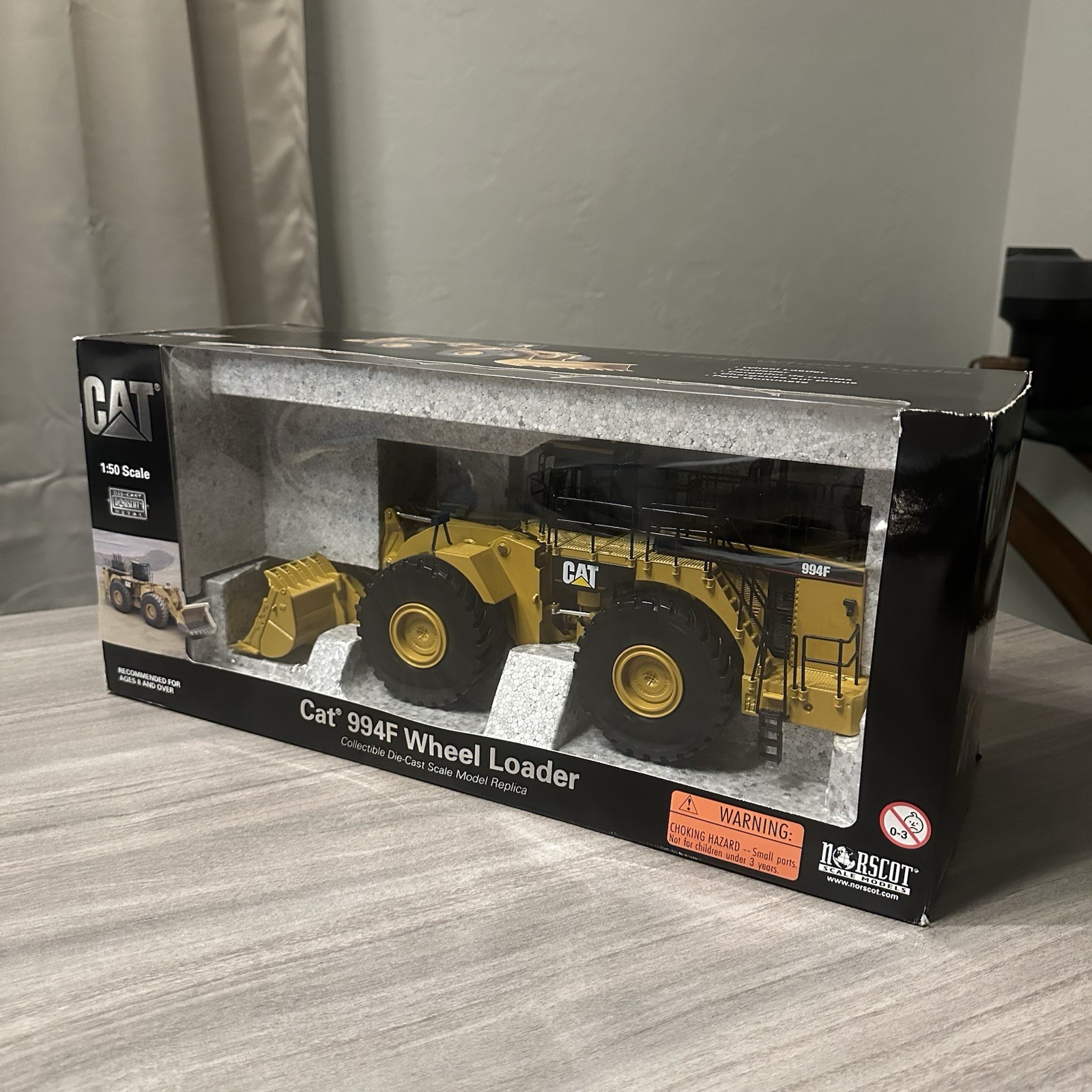 1/50 Norscot CAT 994F Wheel Loader Payloader DieCast Mint In Box!