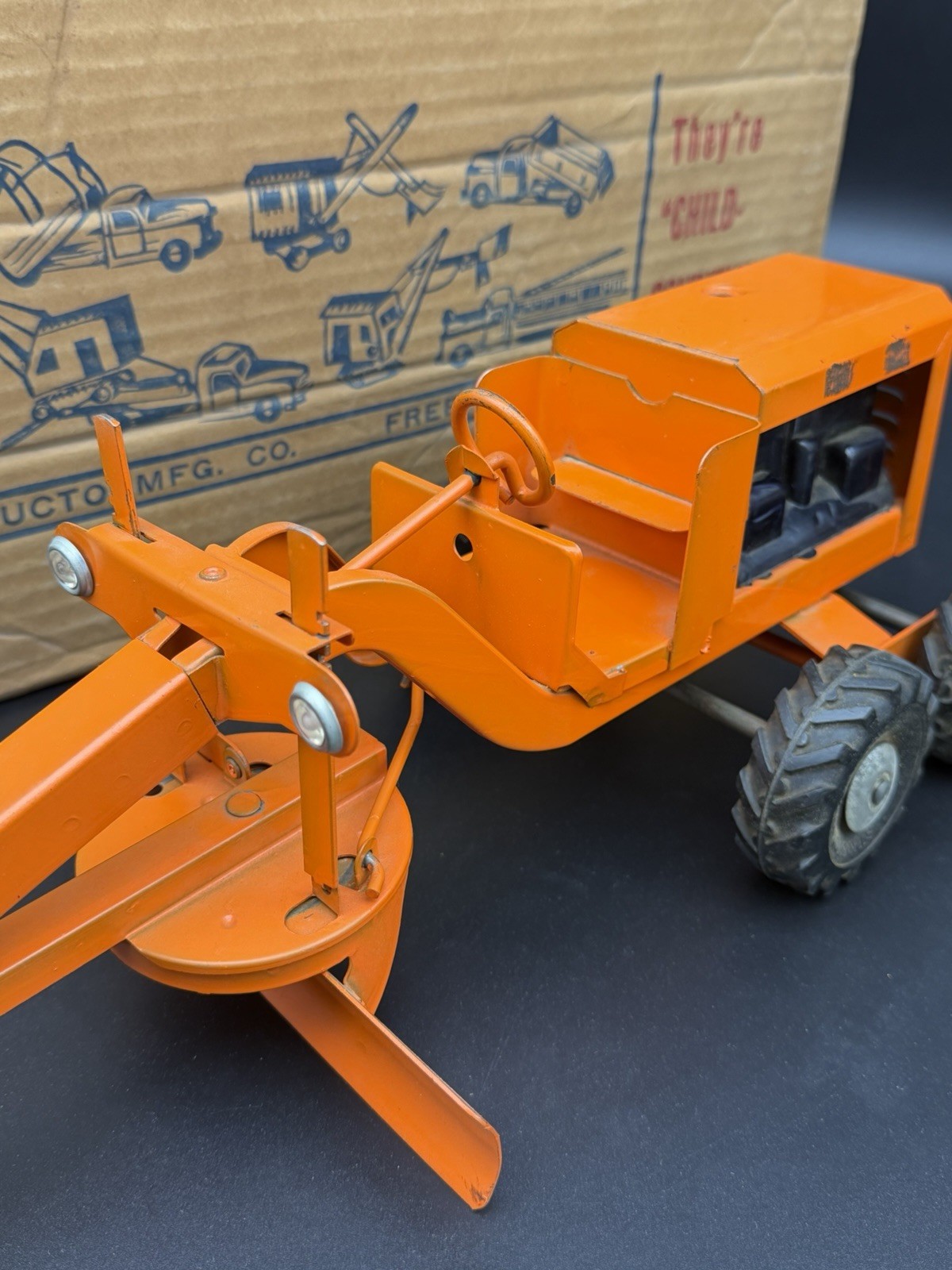 Vintage Structo Toys Road Grader No. 300 Orange Pressed Steel W/ Box