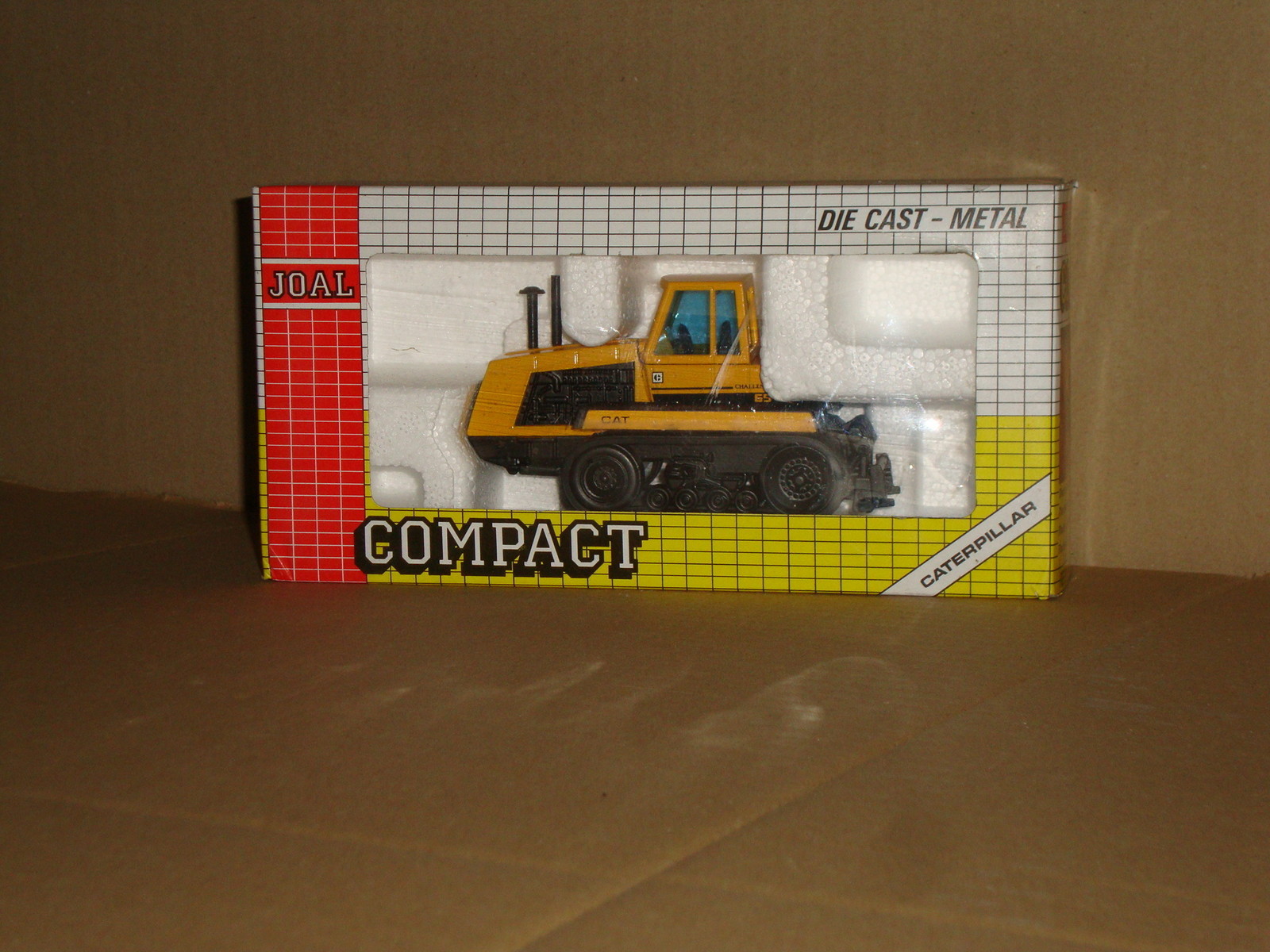 TRACTOR CAT CHALLENGER 65 JOAL COMPACT REF. 233 SCALE 1/50 NUEVO MADE IN SPAIN