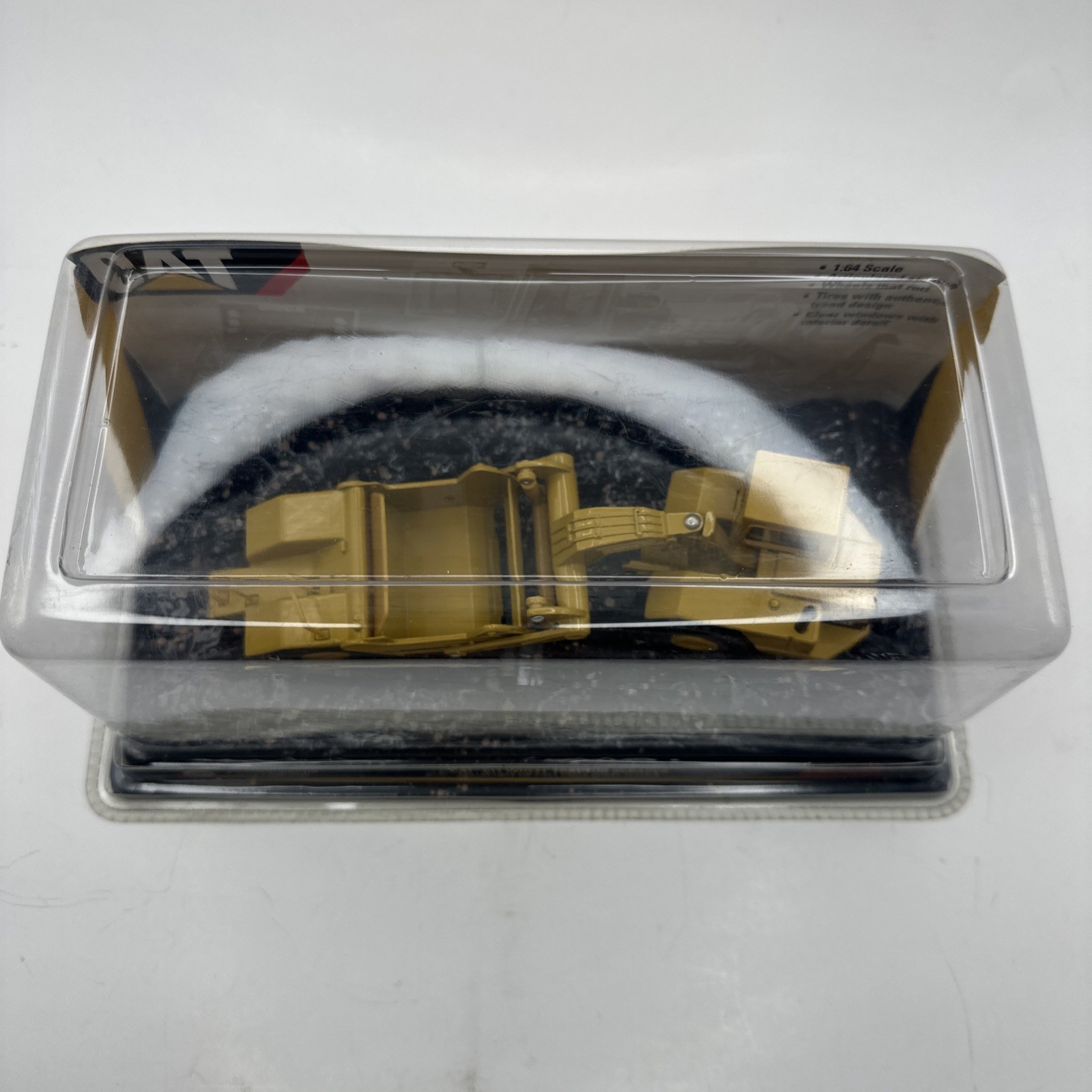 Norscot 1:64 Cat 611 Wheel Tractor Scraper #55303 NEW
