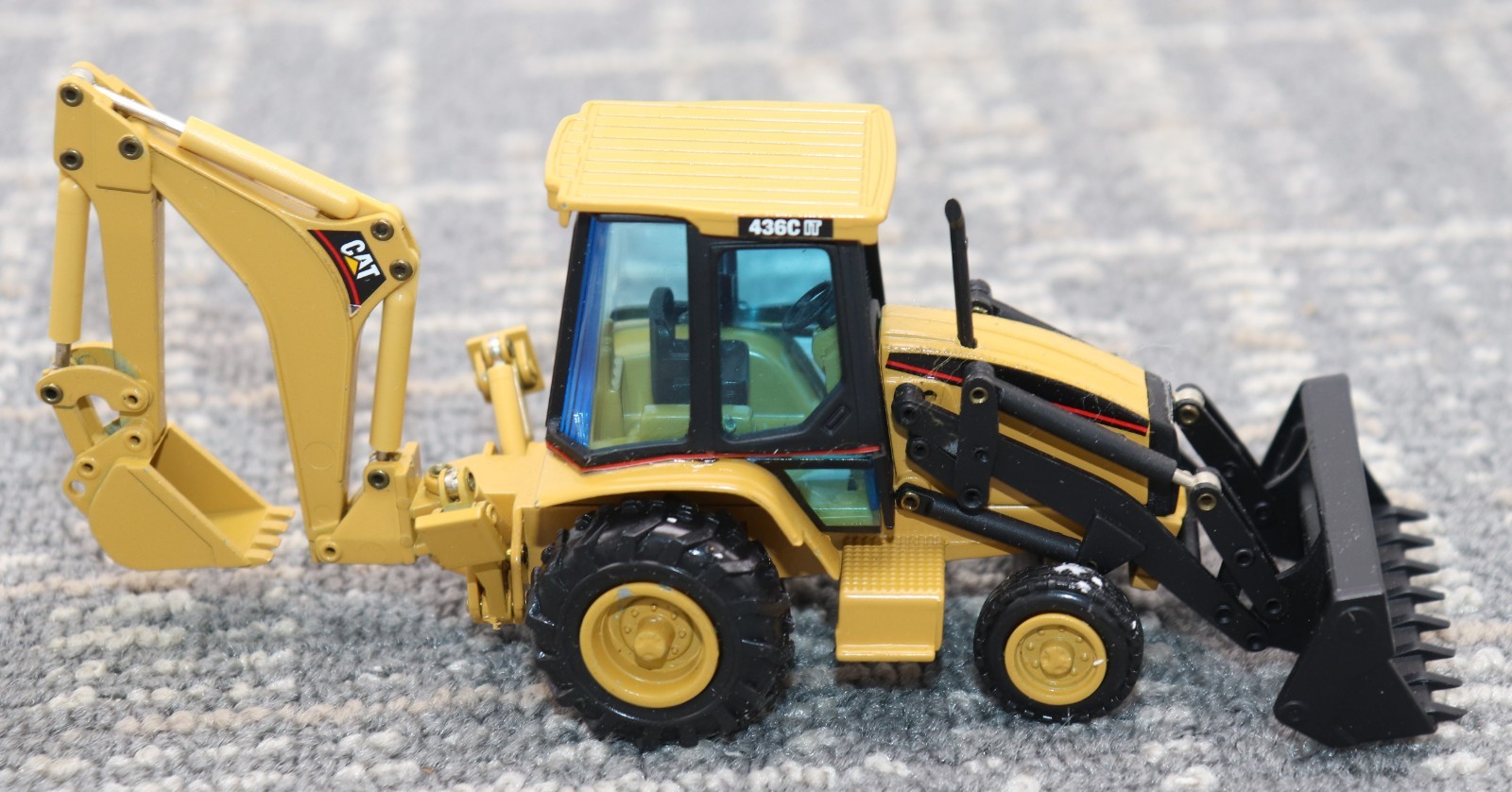 NZG CAT 436C IT Backhoe Loader Caterpillar 429 1:50 in Box Germany Launch Edt