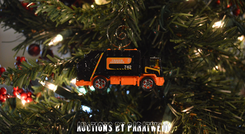 Black Garbage Trash Refuse Truck Custom Christmas Ornament 1/64 Scale Adorno NEW