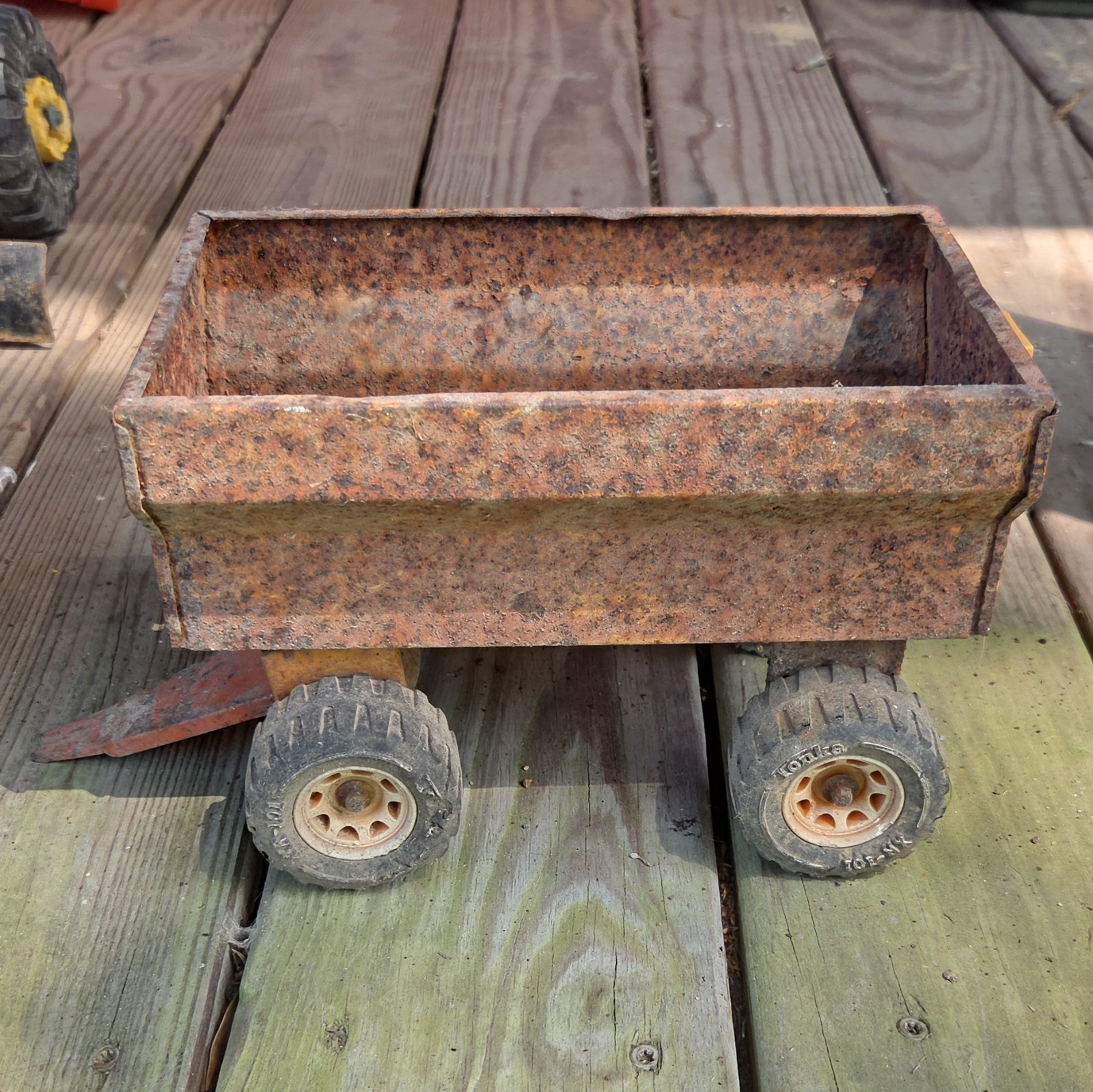 Tonka Vintage Metal Dump Trailer Construction Toy Brown & Yellow