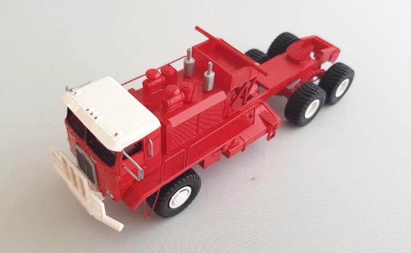 HO 1/87 Kenworth 993 COE Oilfield – RED – Ready Made Resin Model