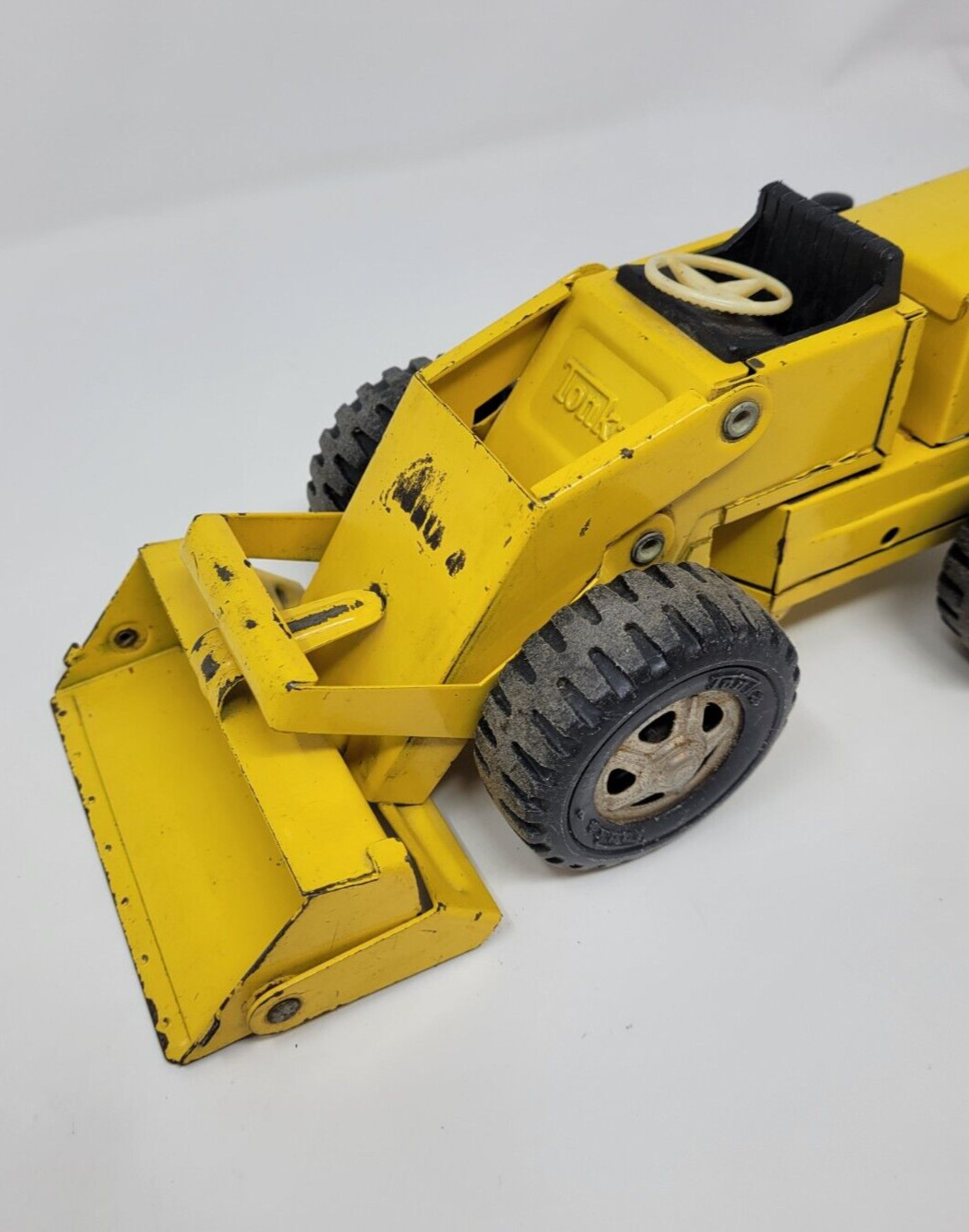 Vintage TONKA Front End Loader #52900 Pressed Steel Yellow Steering Wheel LOOK